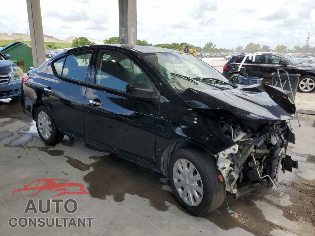 NISSAN VERSA 2017 - 3N1CN7AP3HL808430