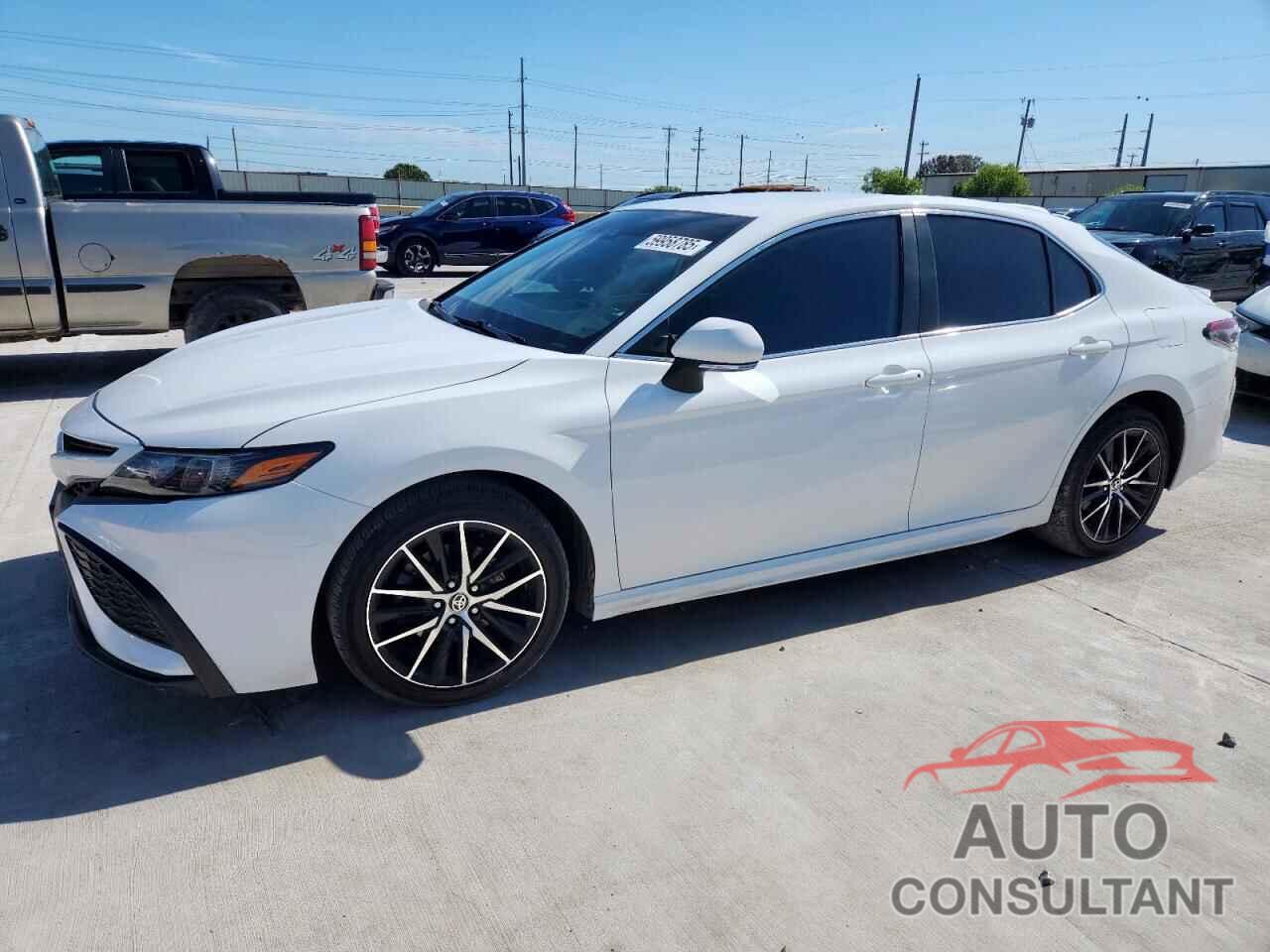TOYOTA CAMRY 2021 - 4T1G11AK9MU444148