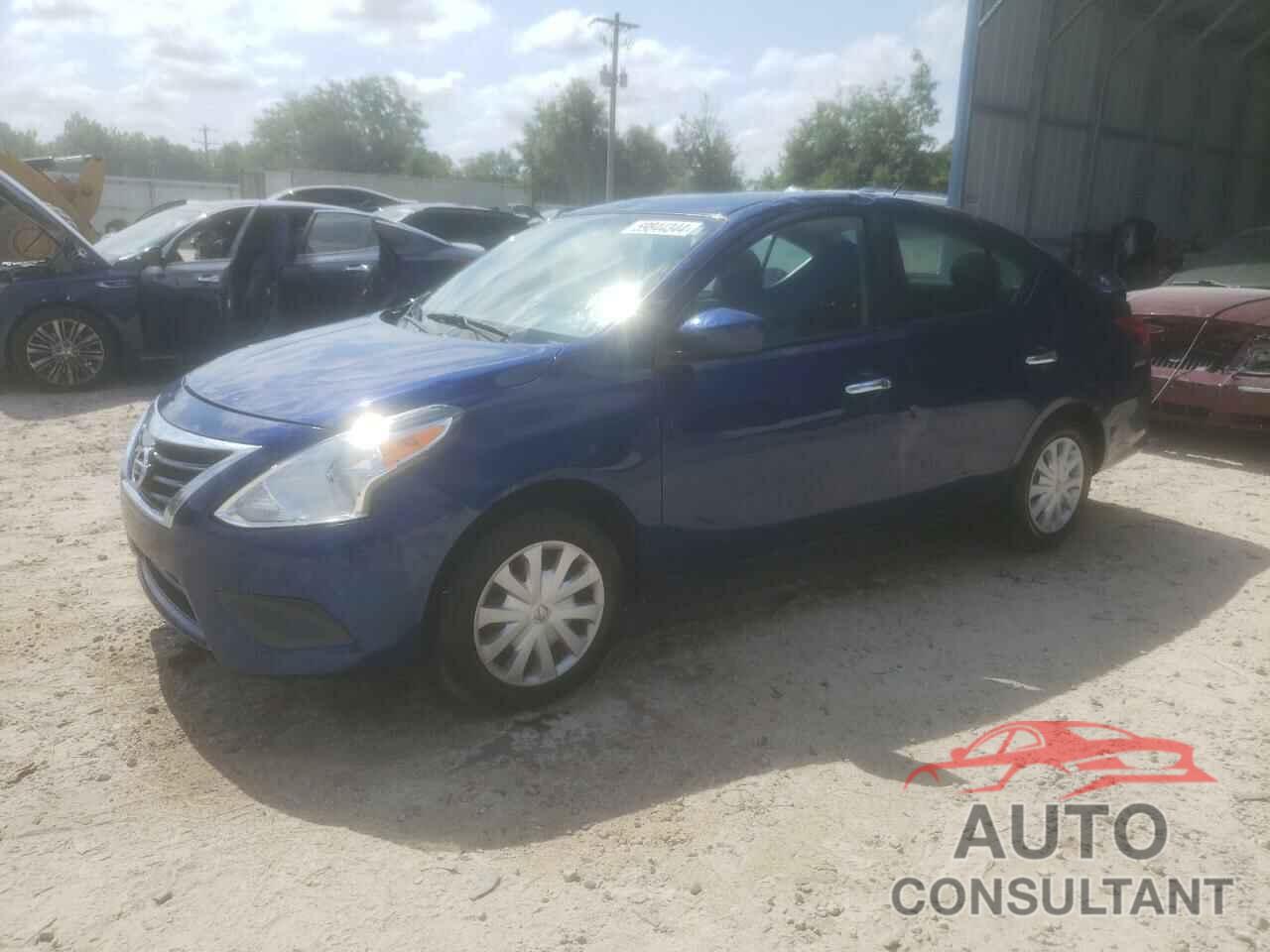 NISSAN VERSA 2018 - 3N1CN7AP4JL803341