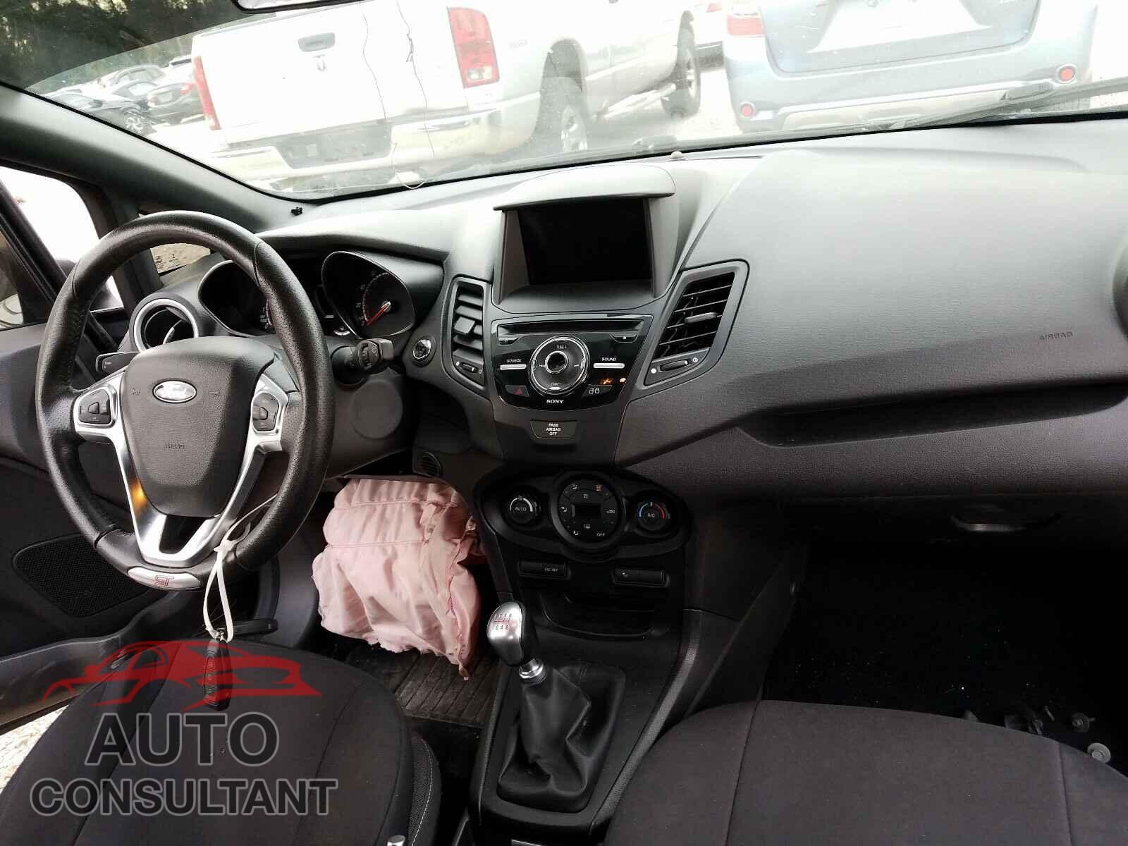 FORD FIESTA 2017 - 3FADP4GX3HM117657