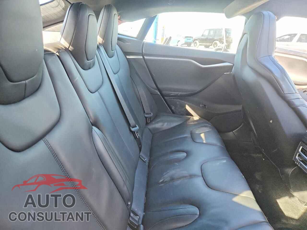 TESLA MODEL S 2015 - 5YJSA1E25FF119128