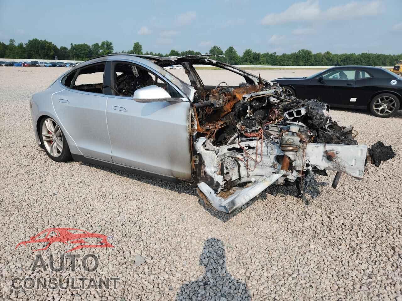 TESLA MODEL S 2015 - 5YJSA1H43FF091908