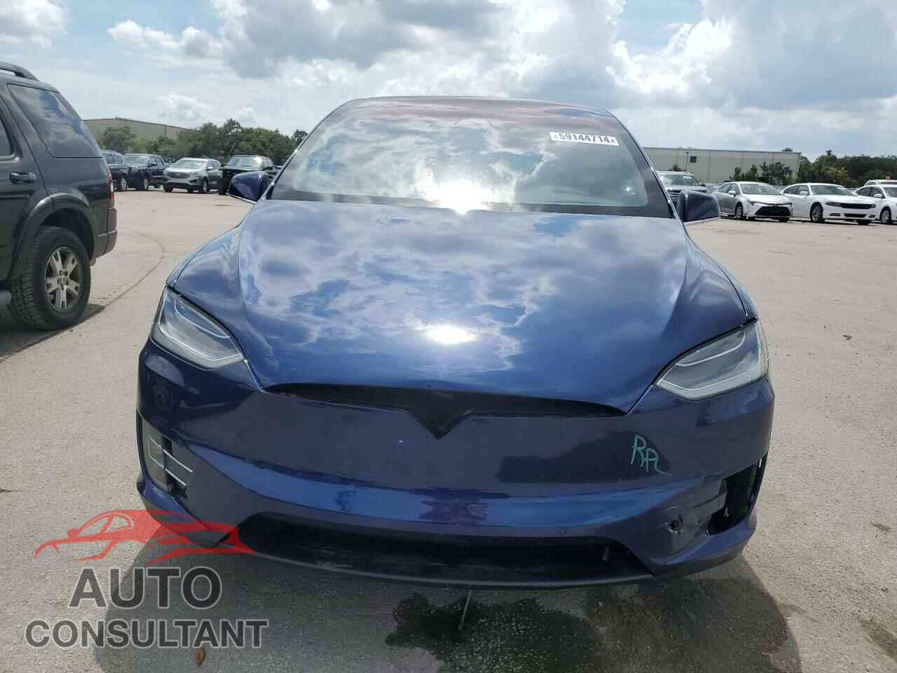 TESLA MODEL X 2017 - 5YJXCBE22HF077428