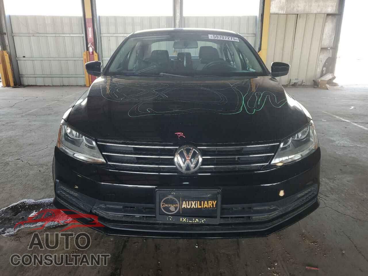 VOLKSWAGEN JETTA 2017 - 3VW2B7AJ6HM412318