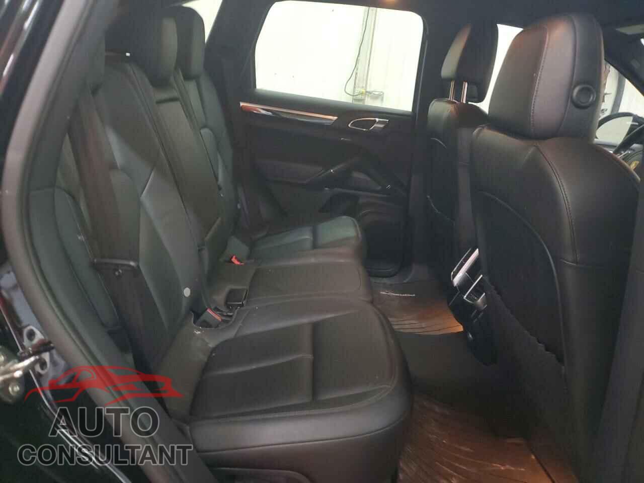 PORSCHE CAYENNE 2014 - WP1AA2A25ELA91302