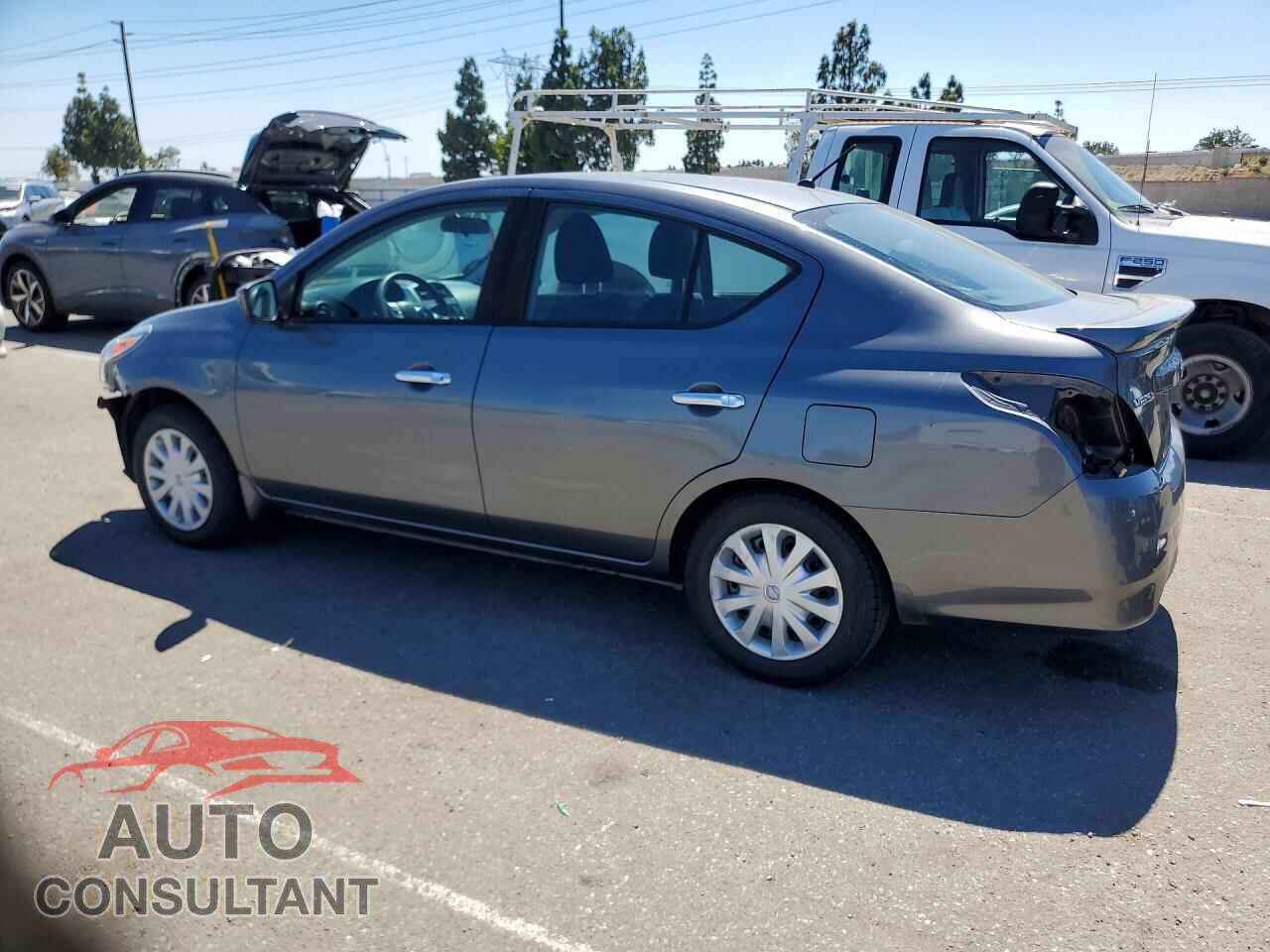 NISSAN VERSA 2017 - 3N1CN7AP3HL816205