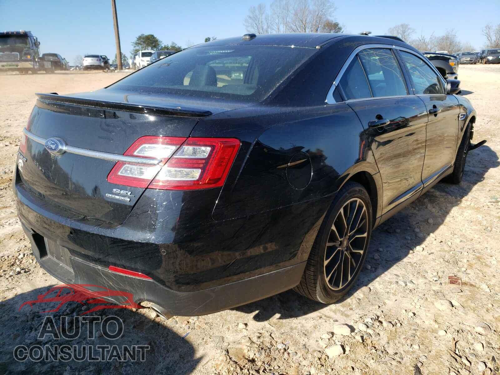FORD TAURUS 2018 - 1FAHP2E84JG129222