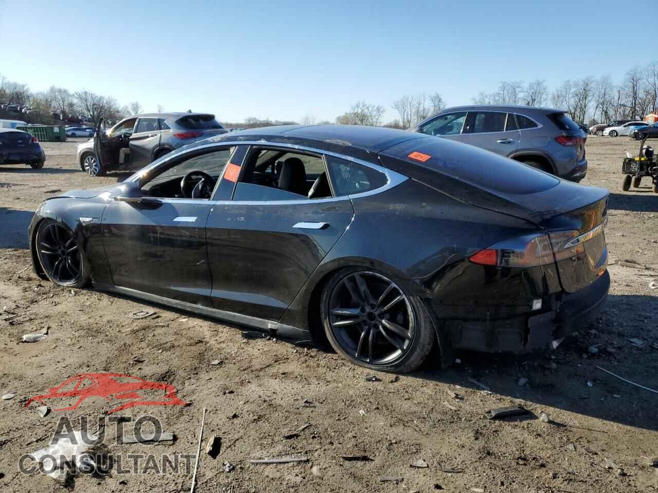 TESLA MODEL S 2015 - 5YJSA1H28FF091658