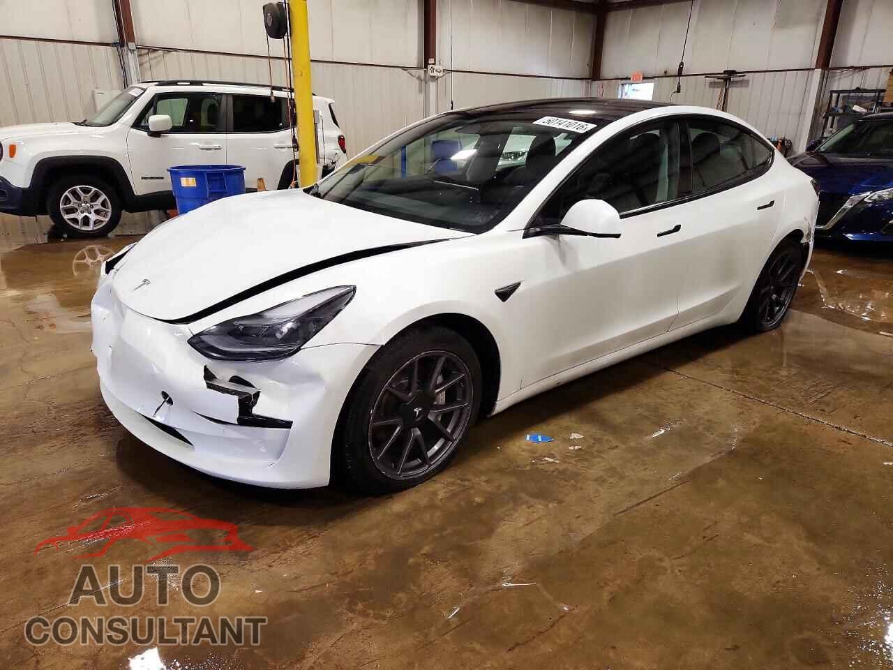 TESLA MODEL 3 2021 - 5YJ3E1EA8MF867353