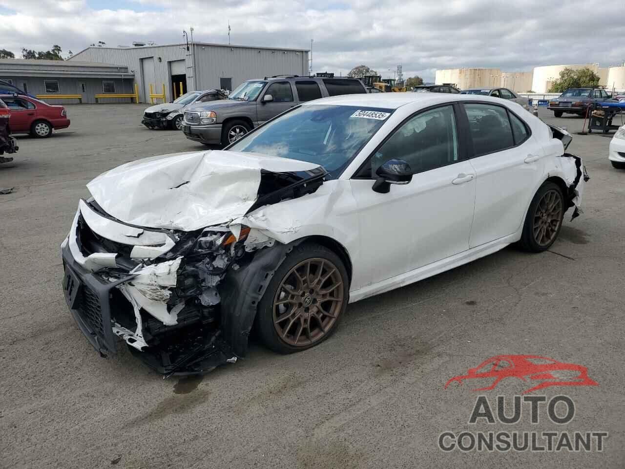 TOYOTA CAMRY 2024 - 4T1T11AK1RU232477
