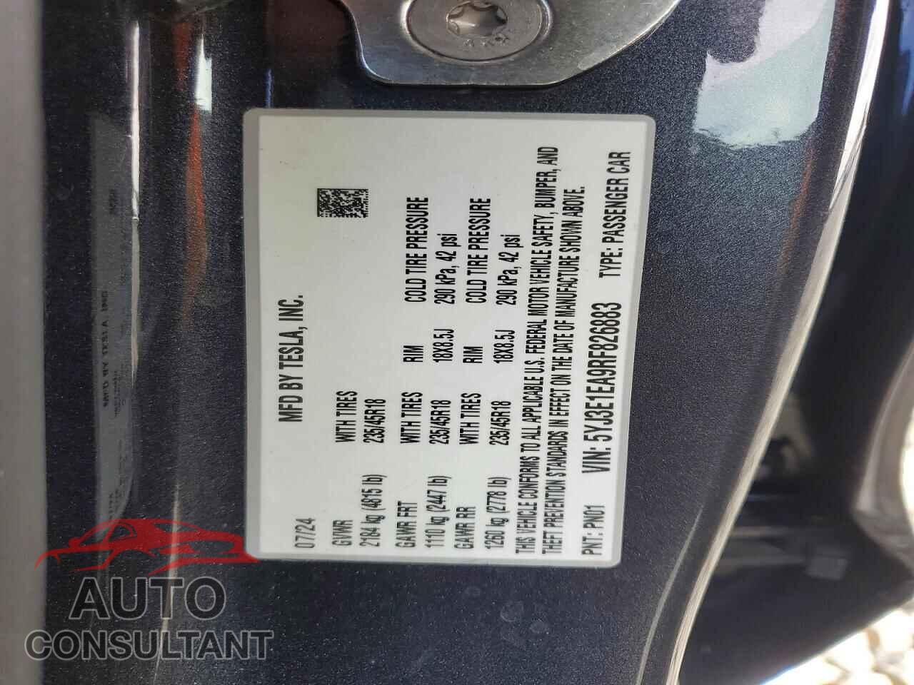 TESLA MODEL 3 2024 - 5YJ3E1EA9RF826883