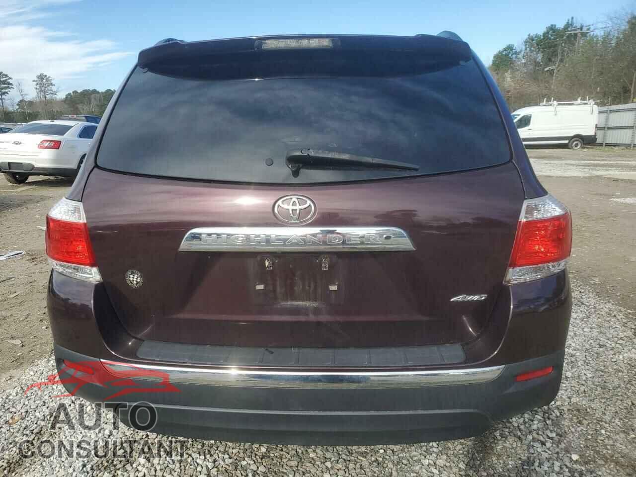 TOYOTA HIGHLANDER 2012 - 5TDBK3EH5CS120252