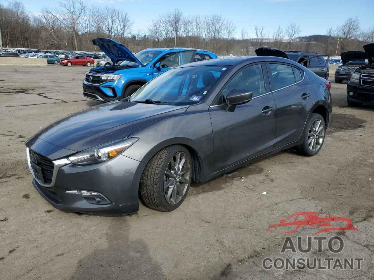 MAZDA 3 2018 - 3MZBN1W31JM214203