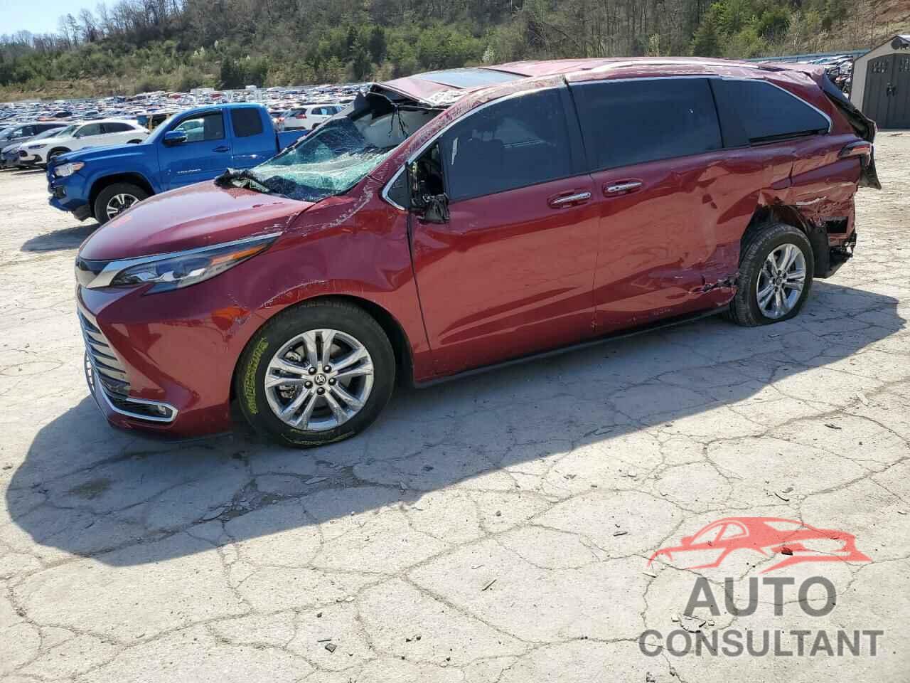 TOYOTA SIENNA 2024 - 5TDESKFC3RS134363