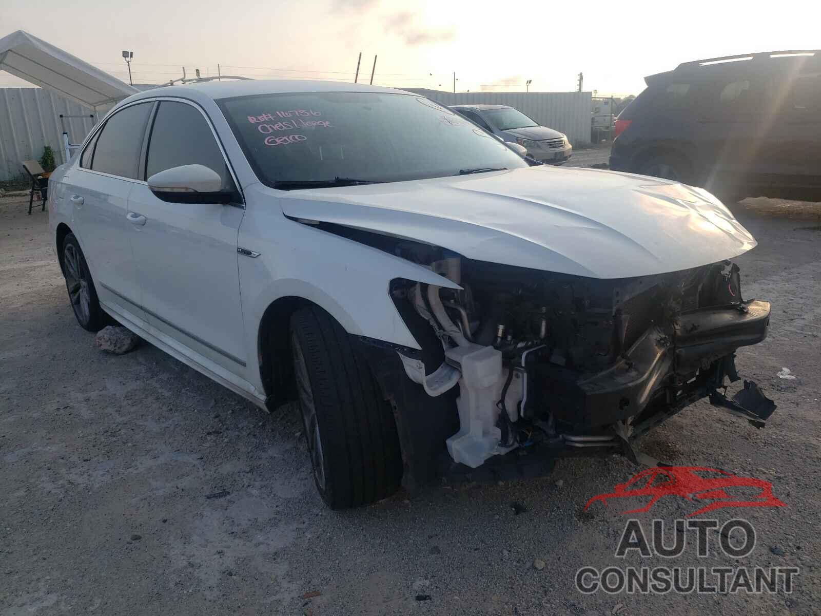 VOLKSWAGEN PASSAT 2017 - 1VWDT7A38HC019669