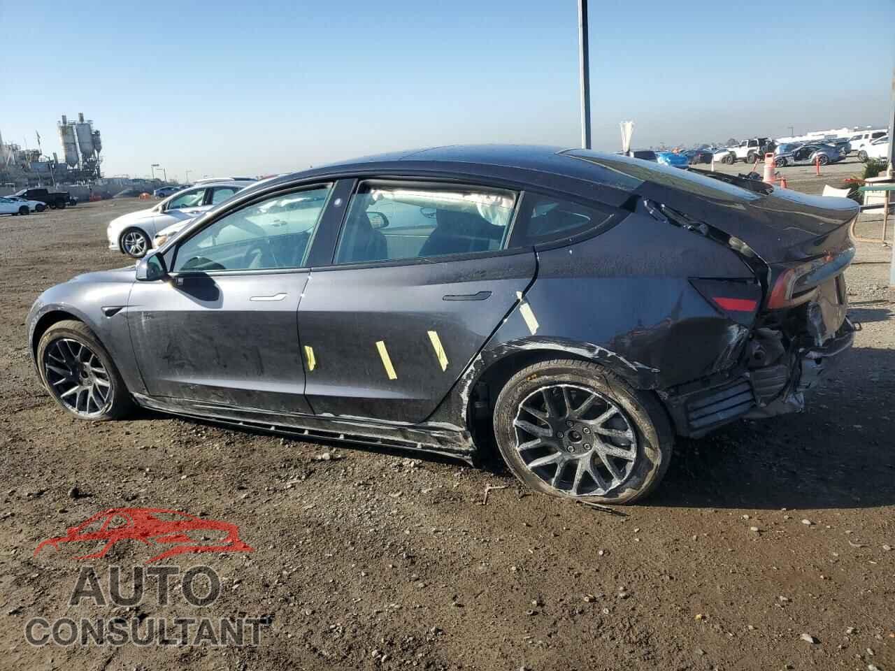 TESLA MODEL 3 2025 - 5YJ3E1EA7SF890930