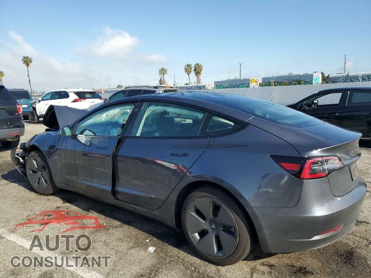 TESLA MODEL 3 2023 - 5YJ3E1EA5PF403215
