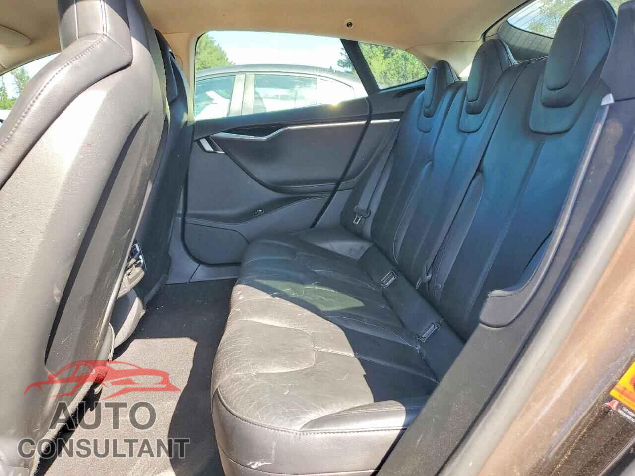 TESLA MODEL S 2014 - 5YJSA1S12EFP52440