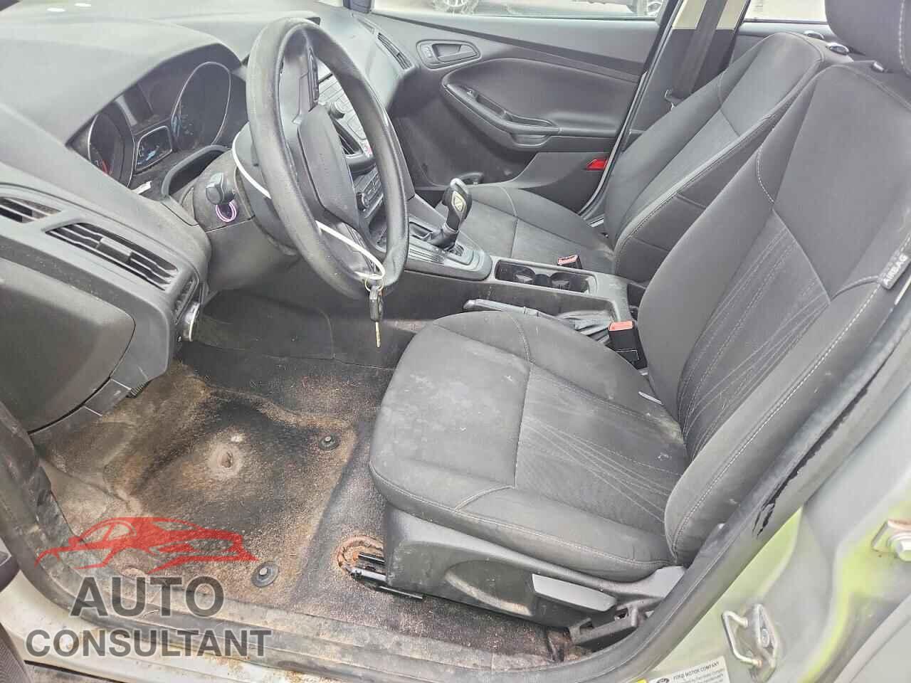 FORD FOCUS 2015 - 1FADP3E29FL341404
