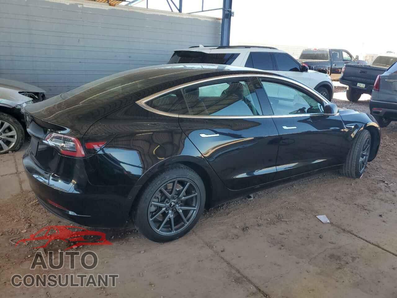 TESLA MODEL 3 2019 - 5YJ3E1EA8KF399654