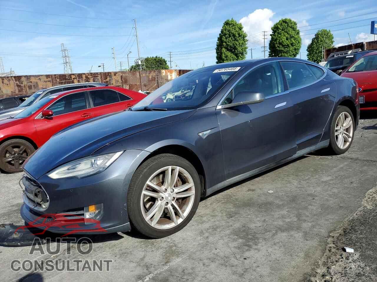 TESLA MODEL S 2015 - 5YJSA1H14FF084214
