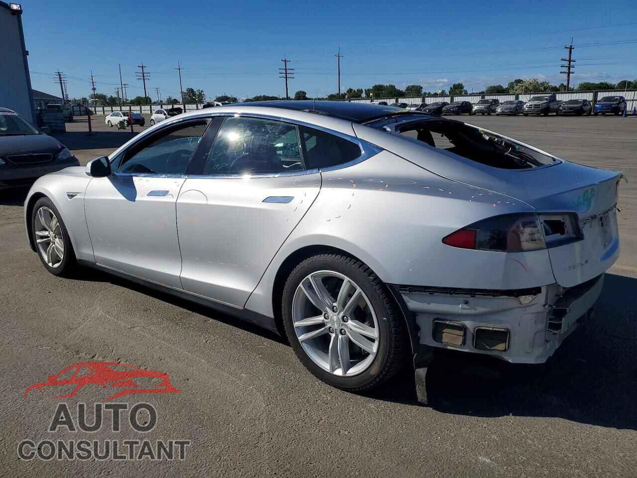 TESLA MODEL S 2016 - 5YJSA1E24GF123723