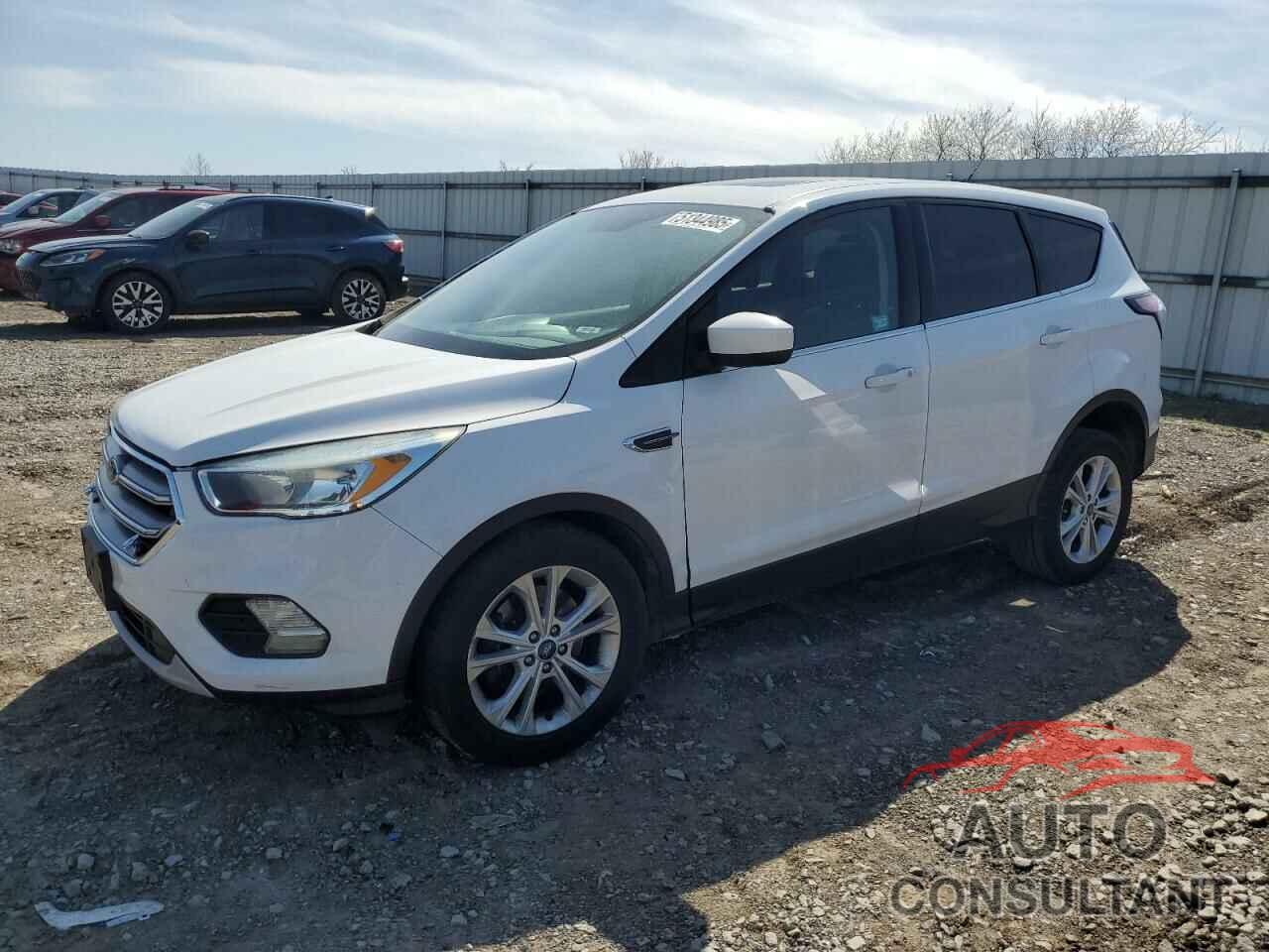 FORD ESCAPE 2017 - 1FMCU0G99HUC52867