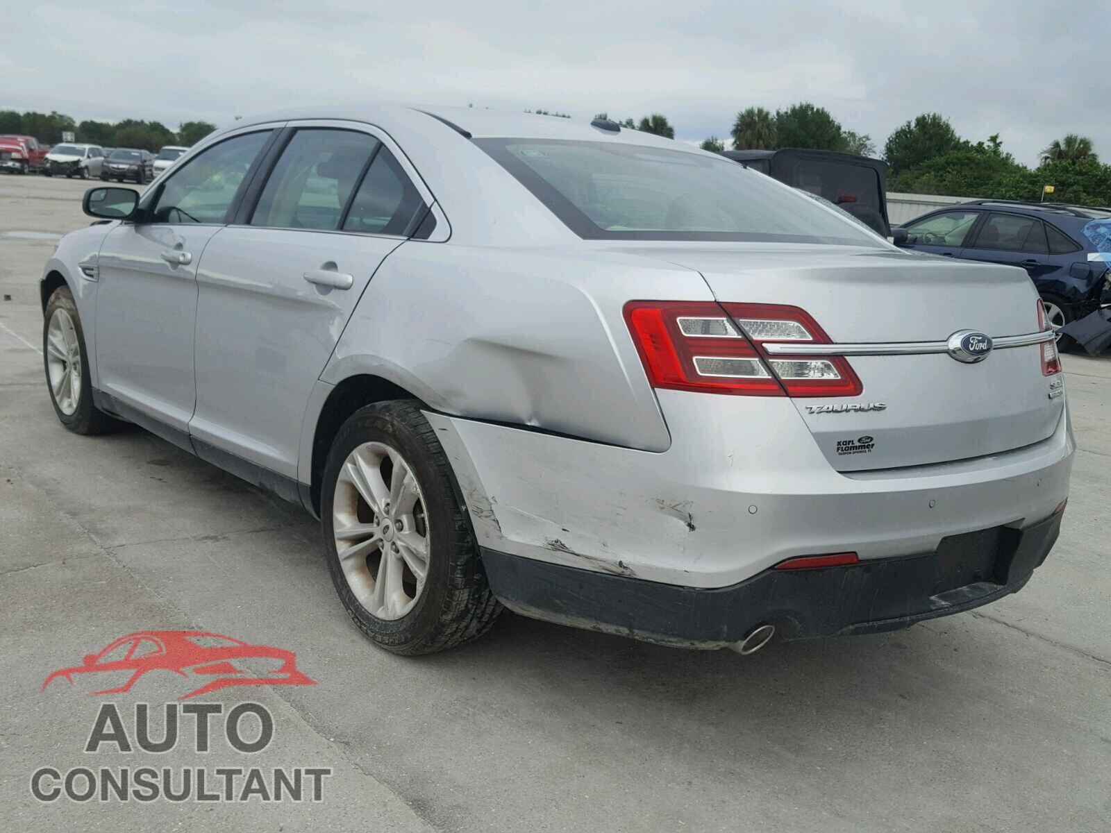FORD TAURUS 2015 - 1FAHP2E88FG182481