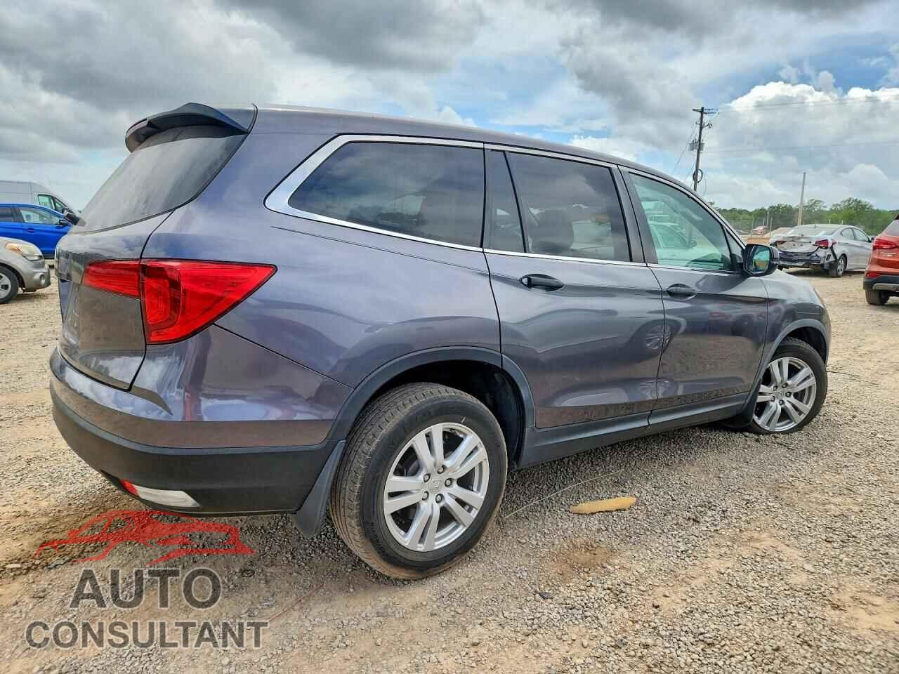 HONDA PILOT 2017 - 5FNYF5H16HB034887