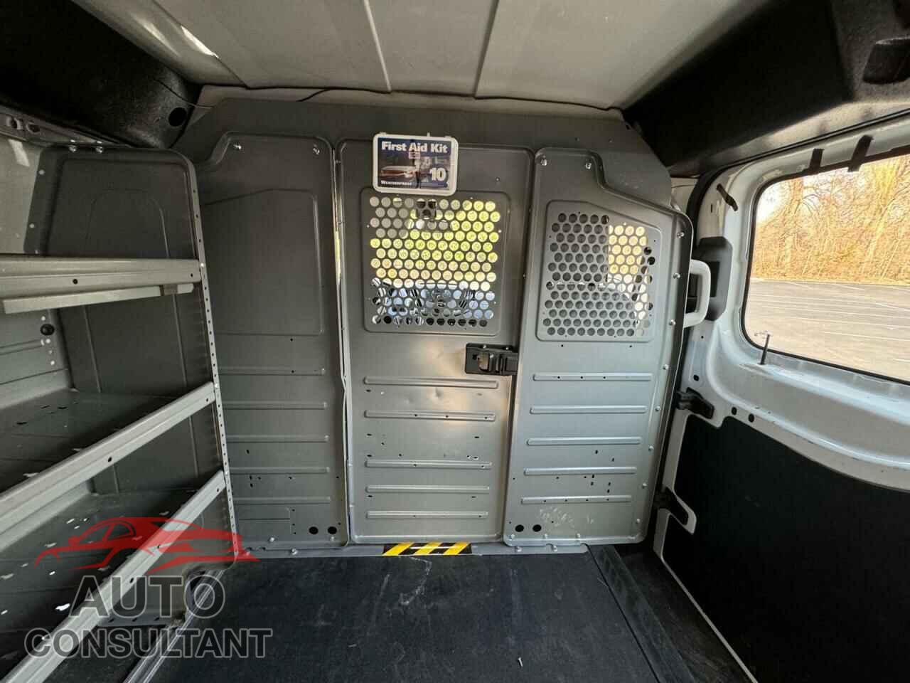 FORD TRANSIT 2015 - 1FTNE2YM3FKA13252