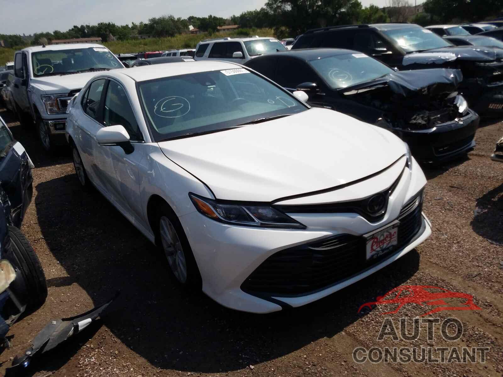 TOYOTA CAMRY 2020 - 4T1C11BK8LU010153
