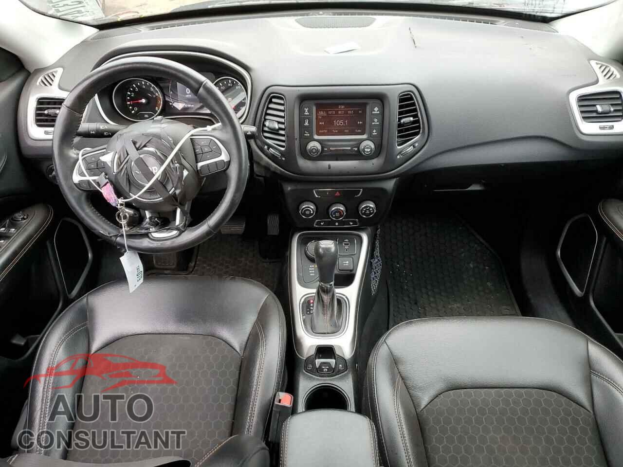 JEEP COMPASS 2018 - 3C4NJDBB3JT191359