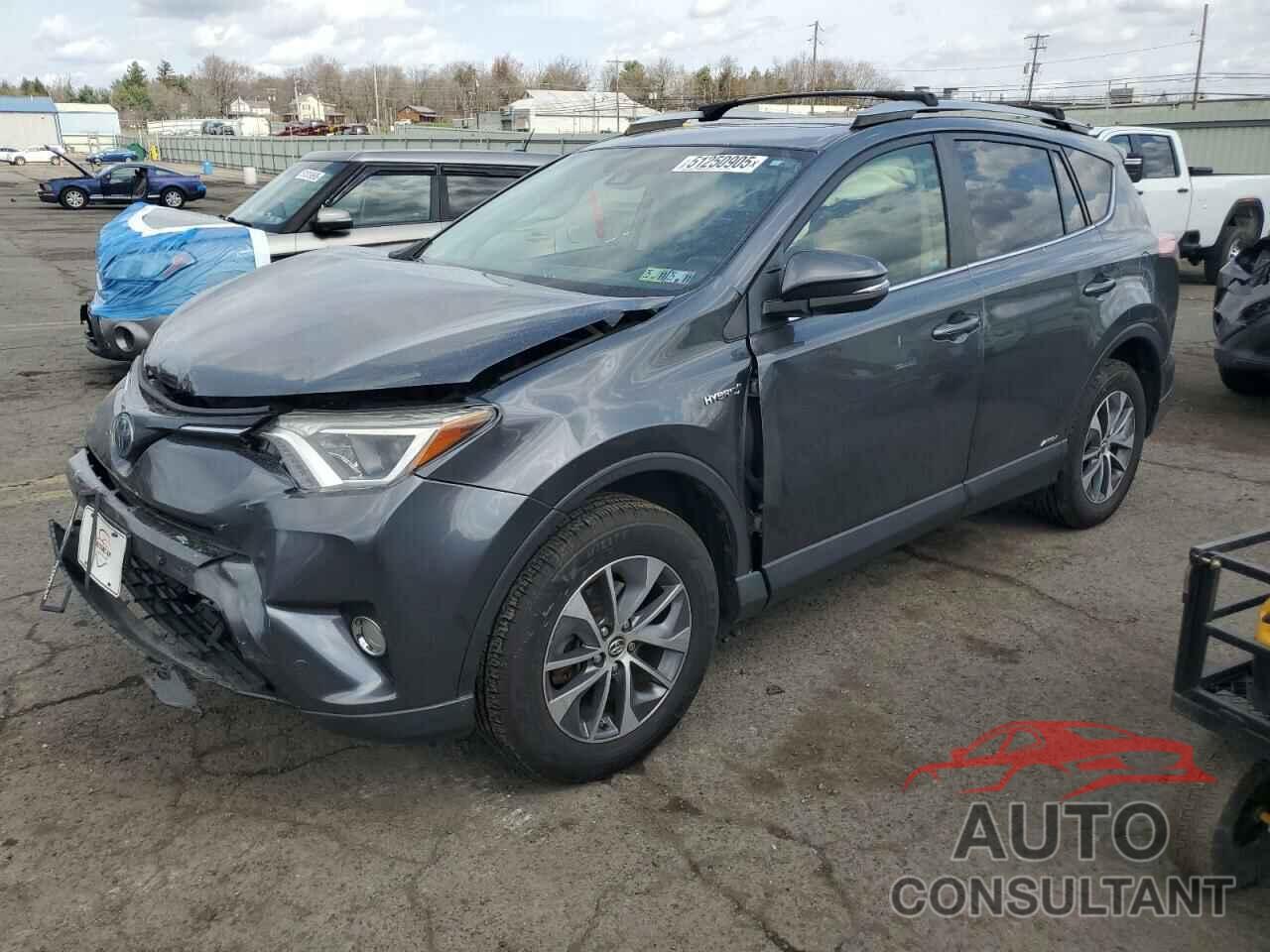 TOYOTA RAV4 2017 - JTMRJREV2HD137748