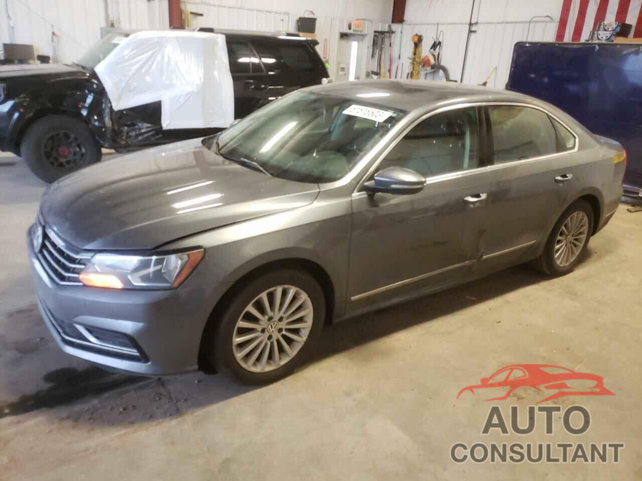 VOLKSWAGEN PASSAT 2016 - 1VWBS7A30GC011283