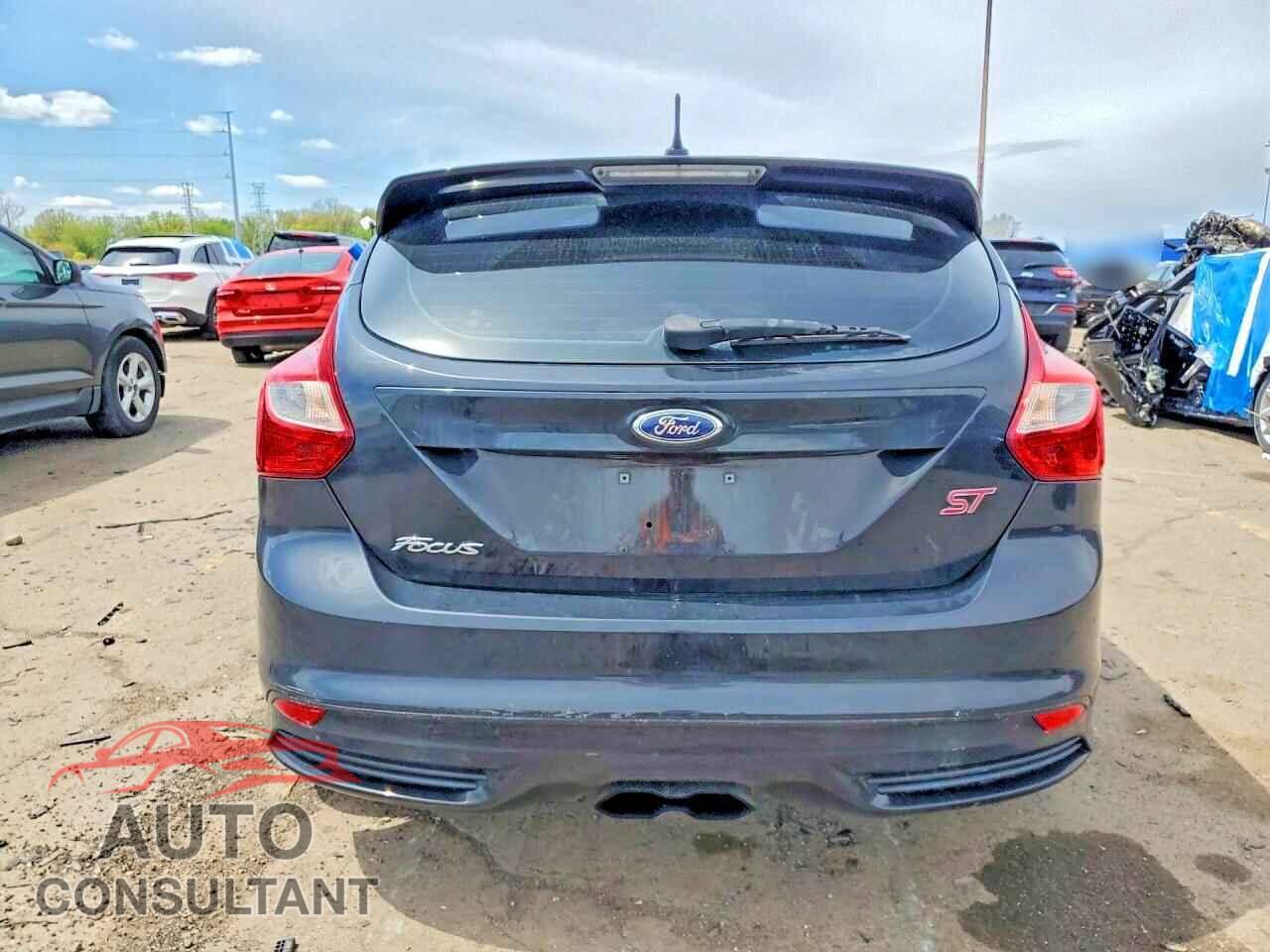 FORD FOCUS 2013 - 1FADP3L94DL363338