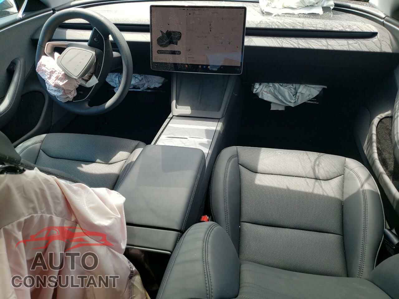 TESLA MODEL 3 2024 - 5YJ3E1EA3RF730702