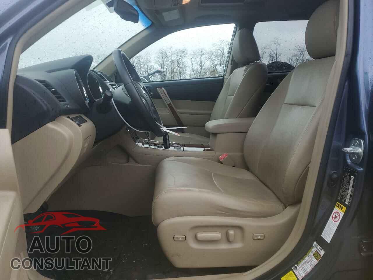 TOYOTA HIGHLANDER 2013 - 5TDDK3EH8DS265800