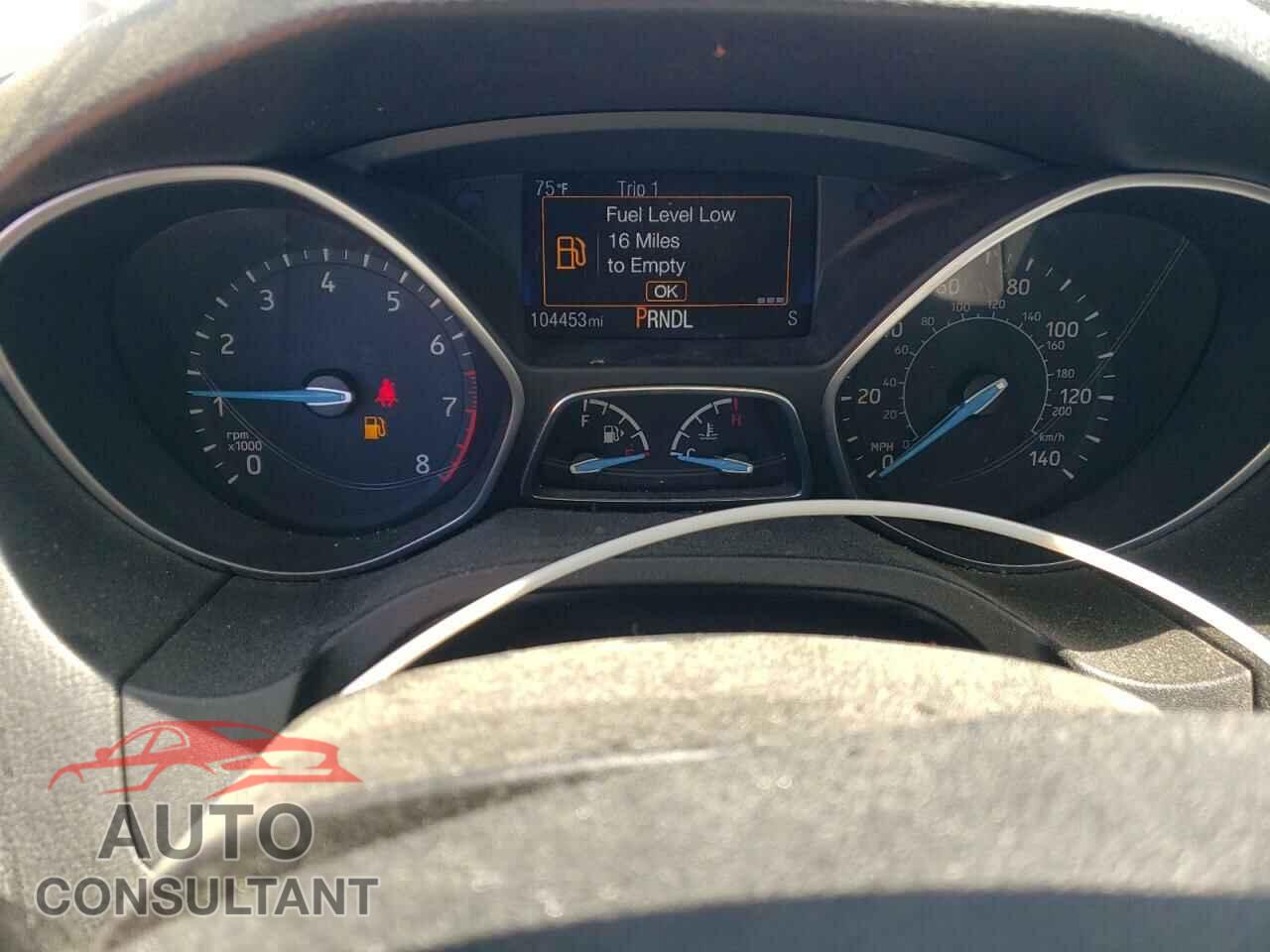 FORD FOCUS 2017 - 1FADP3F26HL295581