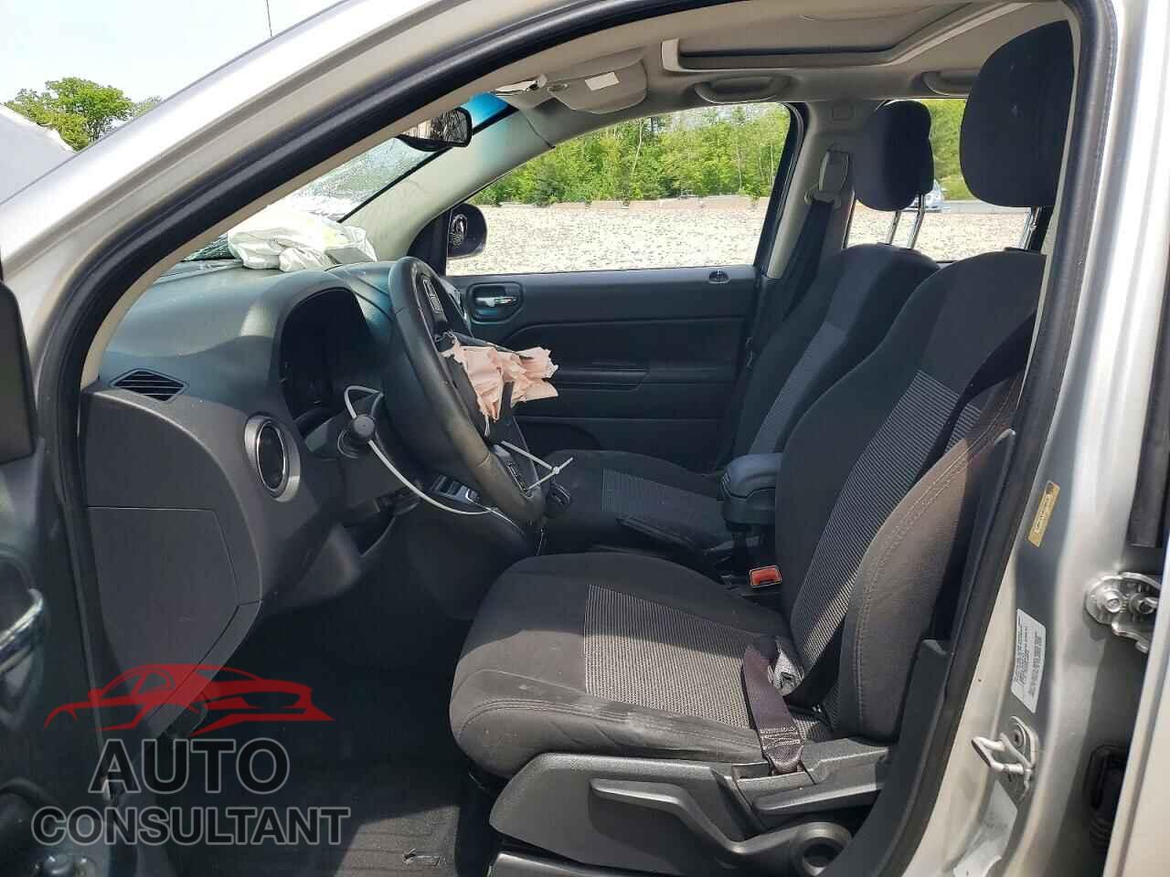 JEEP COMPASS 2011 - 1J4NF1FBXBD259734