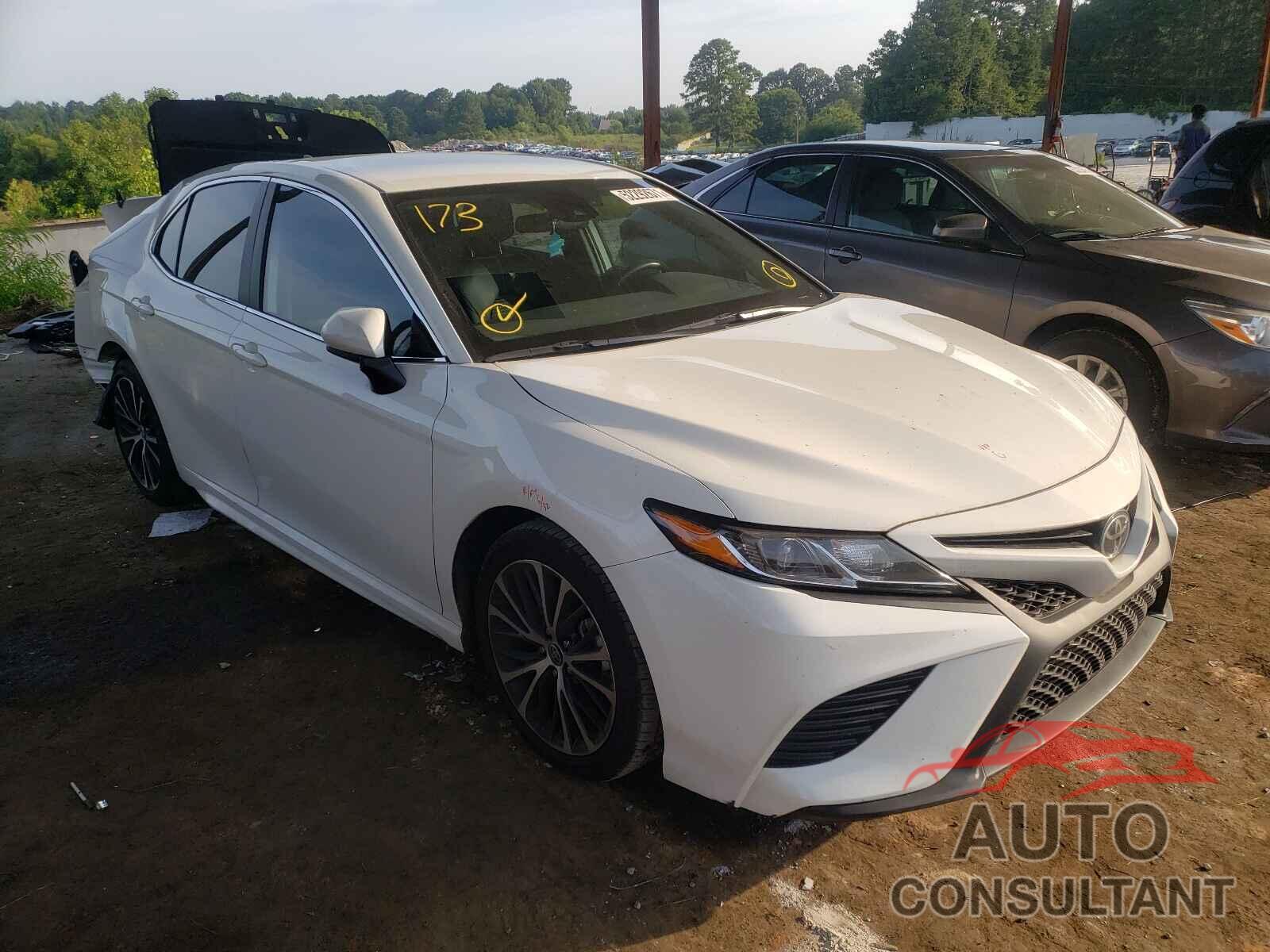 TOYOTA CAMRY 2020 - 4T1G11AK2LU359201