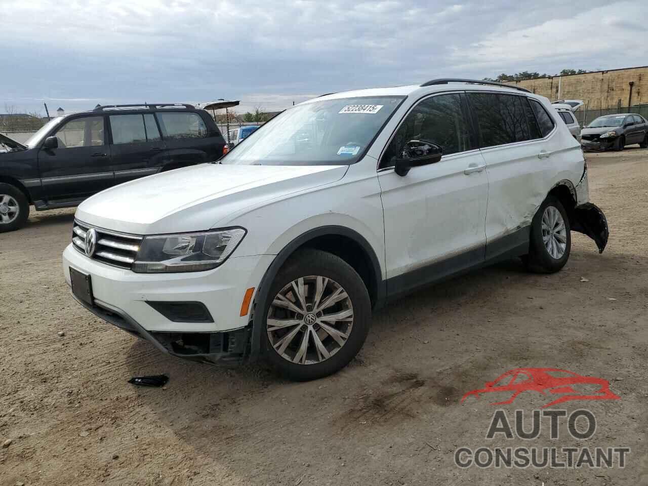VOLKSWAGEN TIGUAN 2018 - 3VV2B7AX5JM164142