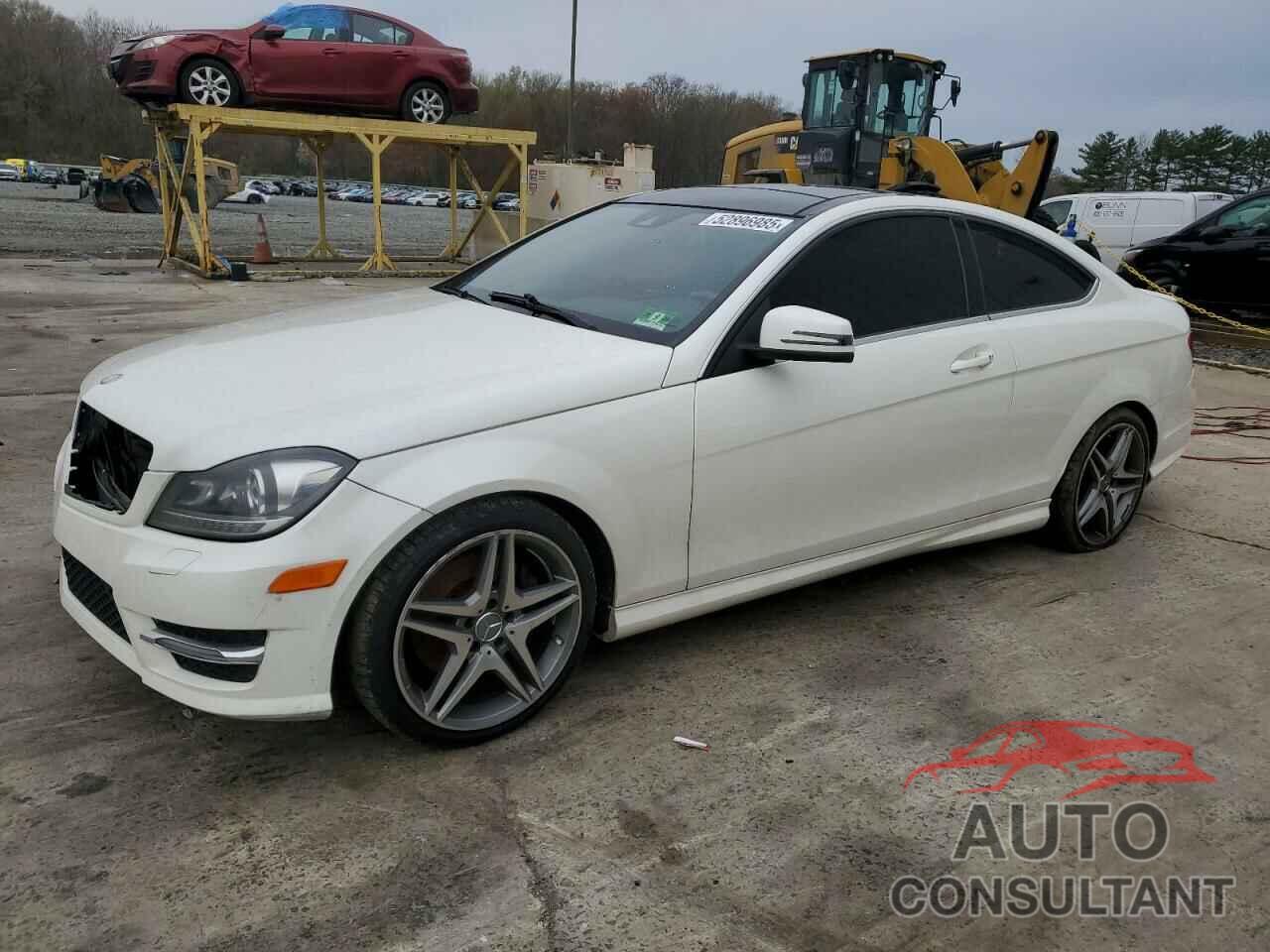 MERCEDES-BENZ C-CLASS 2013 - WDDGJ5HB4DG028644