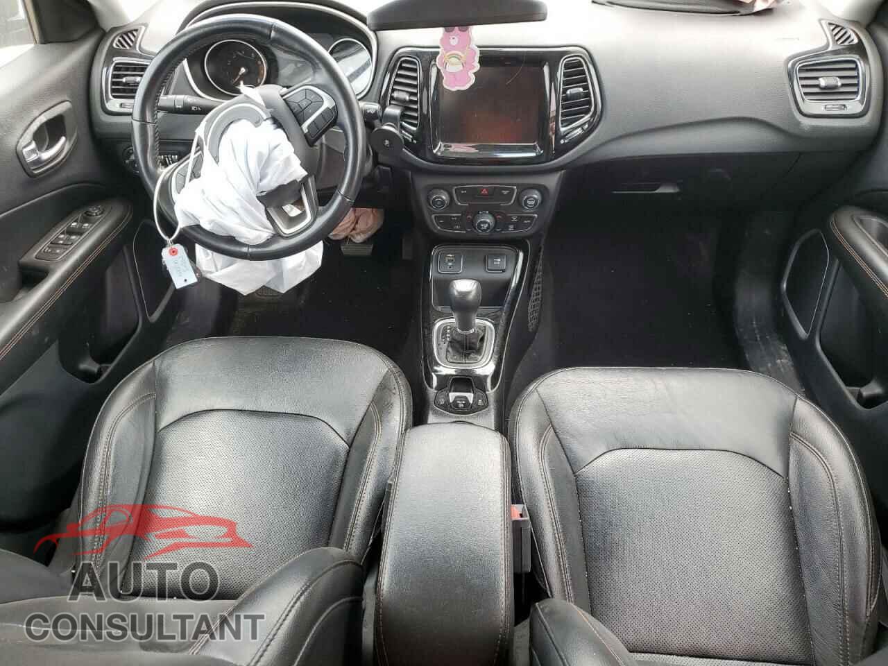 JEEP COMPASS 2020 - 3C4NJCCB8LT211178