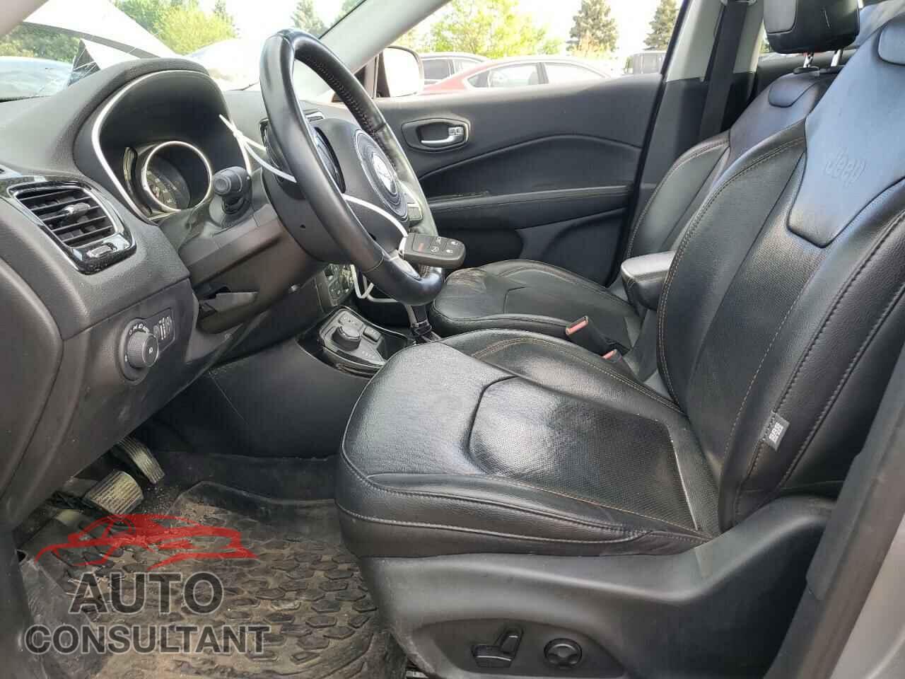 JEEP COMPASS 2019 - 3C4NJDCB6KT747468