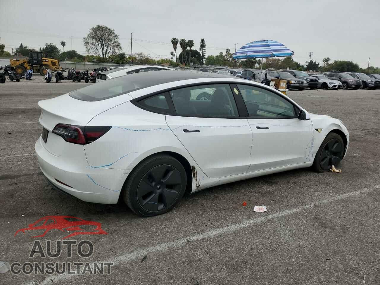 TESLA MODEL 3 2021 - 5YJ3E1EAXMF940500