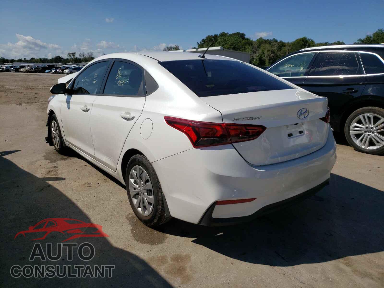 HYUNDAI ACCENT 2018 - 3KPC24A30JE010057