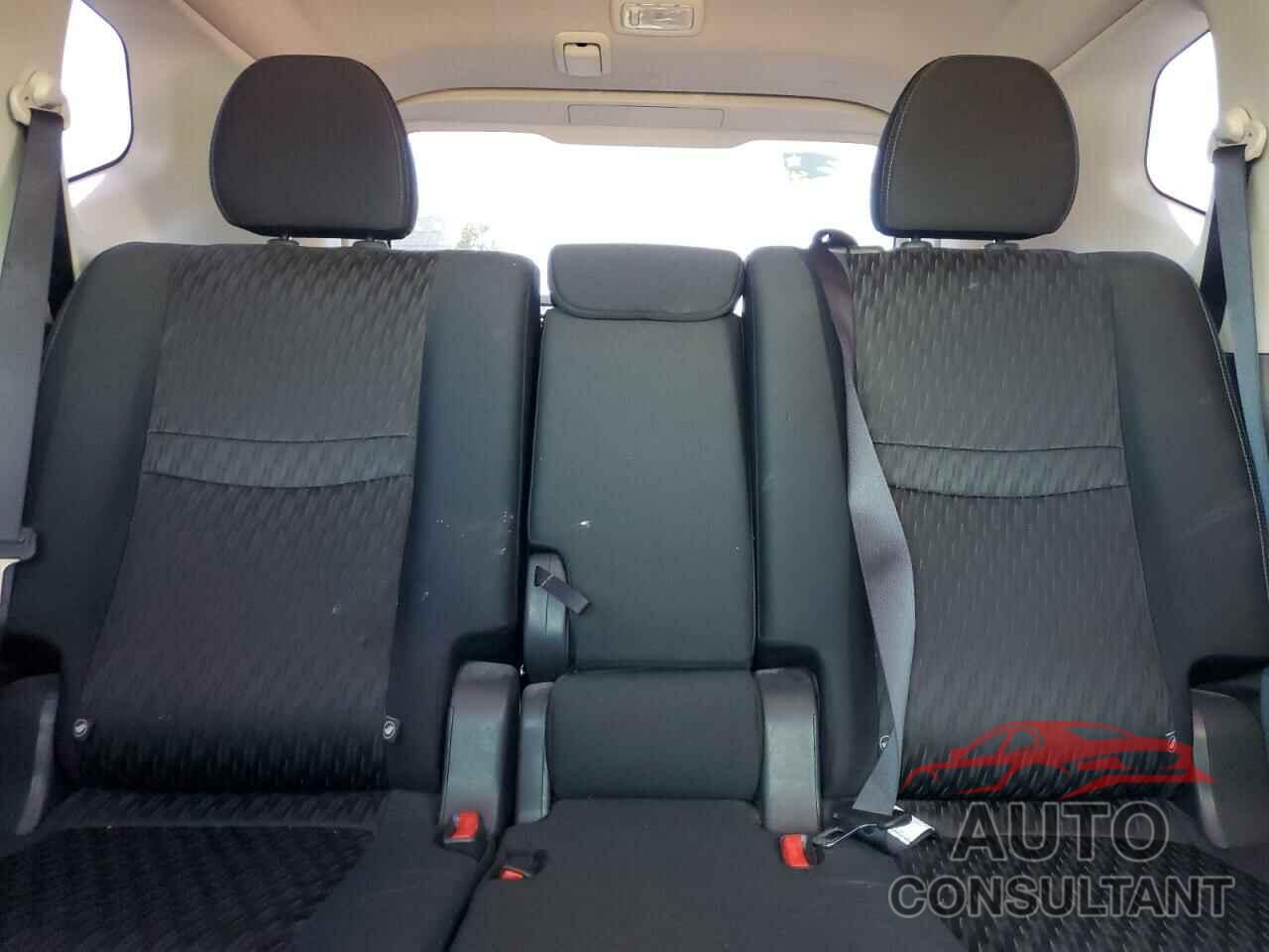 NISSAN ROGUE 2017 - KNMAT2MVXHP554548