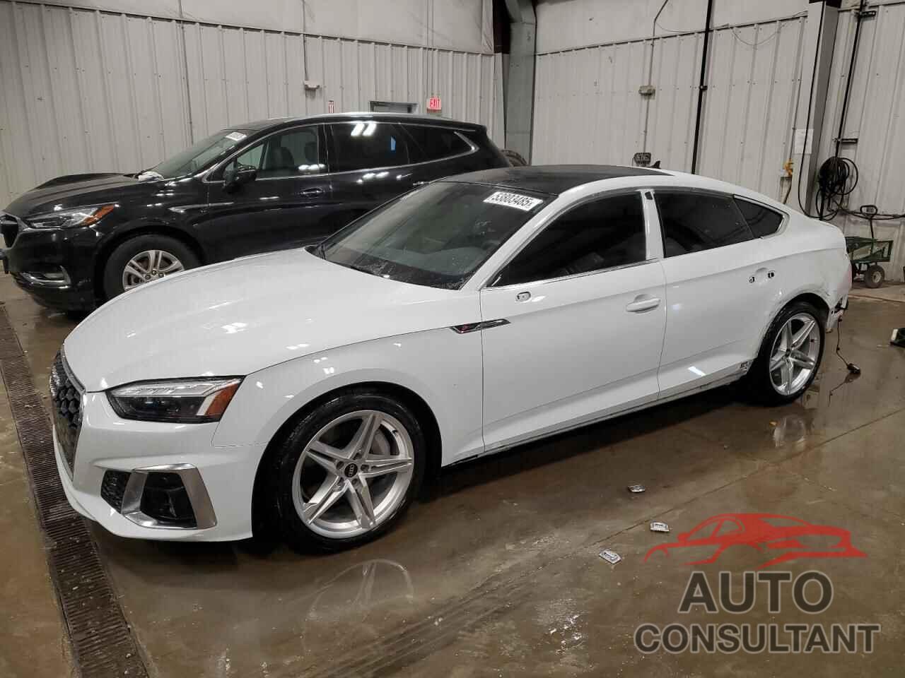 AUDI A5 2022 - WAUFACF58NA013606