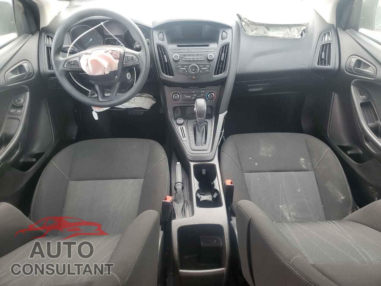 FORD FOCUS 2017 - 1FADP3E21HL256849