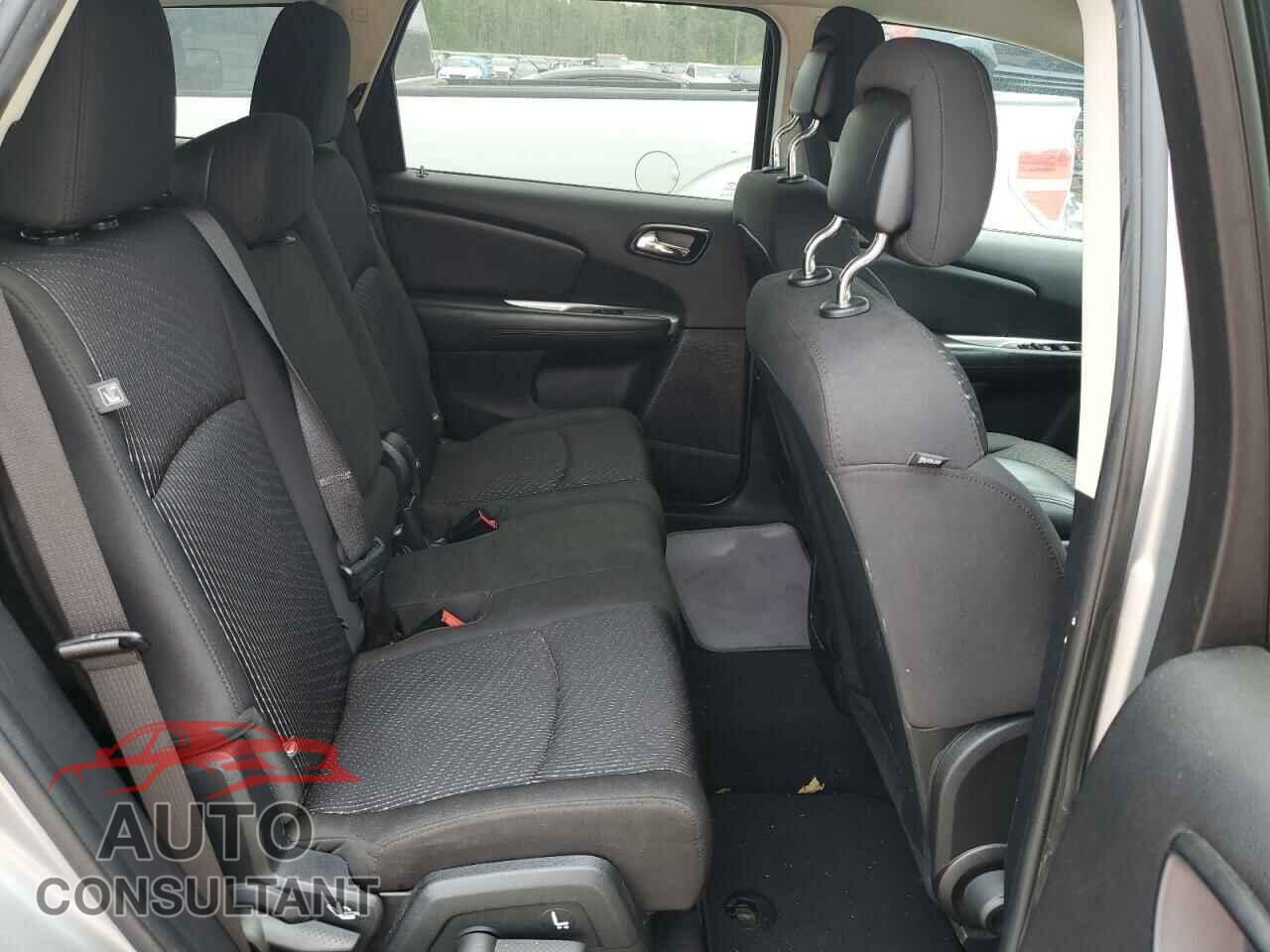 DODGE JOURNEY 2017 - 3C4PDCBG7HT521584